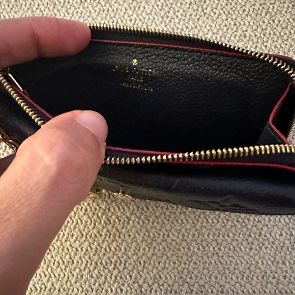 LV recto Versa in empriente leather - navy/blue - Picture 7 of 11